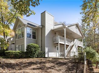 707 Gettysburg Pl, Sandy Springs, GA 30350