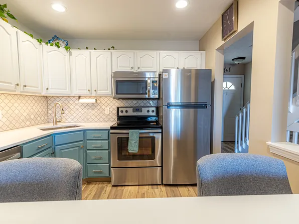 4179 River Ridge Dr #4179, Cleveland, OH 44109