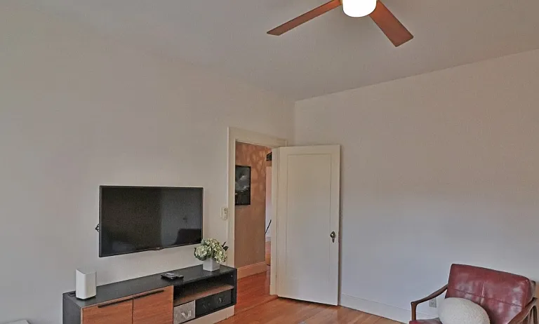 141-143 Beaconsfield Rd #3 — Photo 14