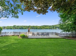 14 Spur Rd, Putnam Valley, NY 10579