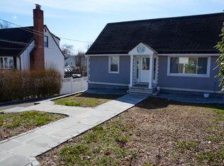 5 Nash Pl, Norwalk, CT 06854