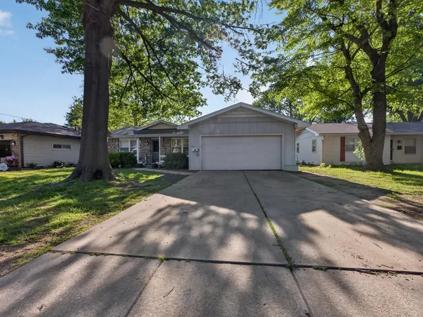 1347 S Arcadia Avenue, Springfield, MO 65804