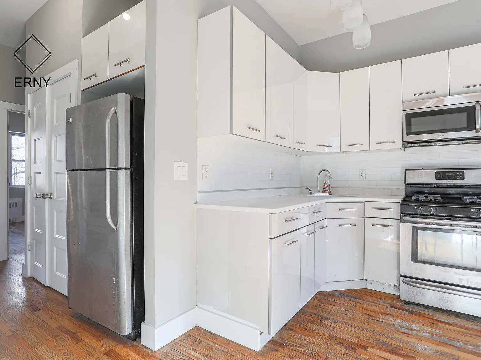 63 Pulaski Street — Photo 3