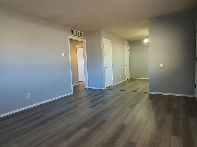 2791 Oxford Ave — Photo 19