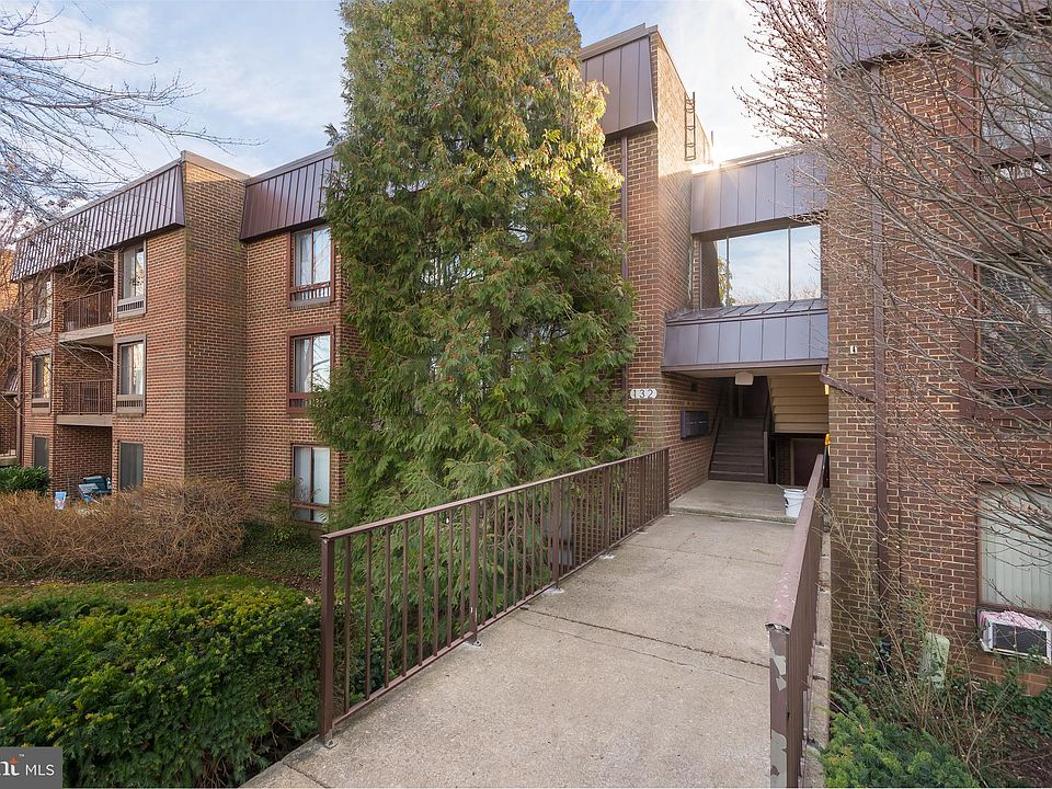 1st image of 132 Roberts Ln APT 401
