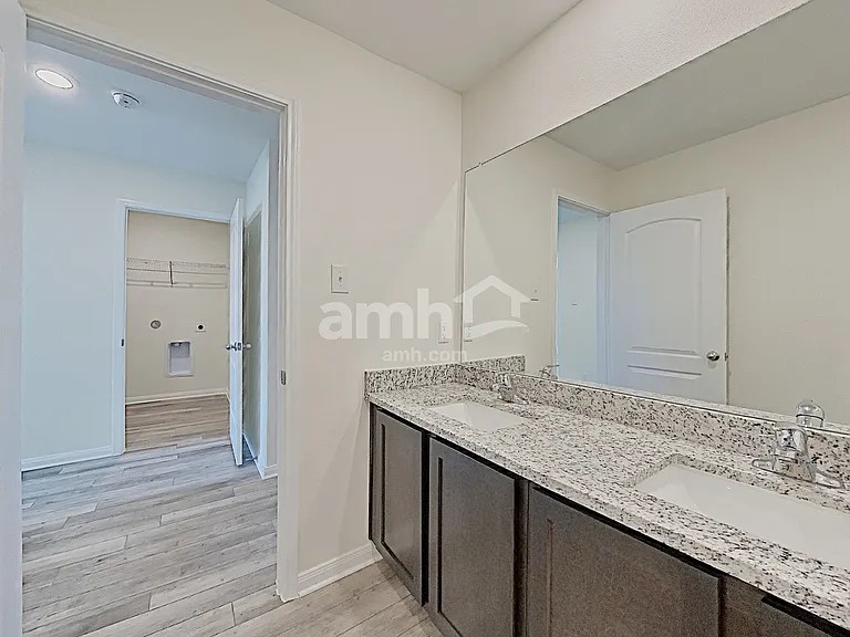 310 Garrett Ct — Photo 18