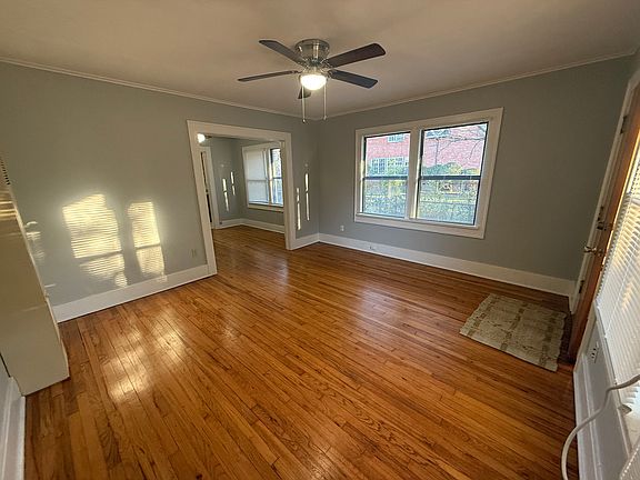 3rd image of 617 S Lahoma Ave