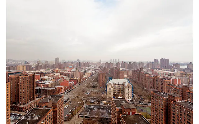 Rented by Douglas Elliman | media 6