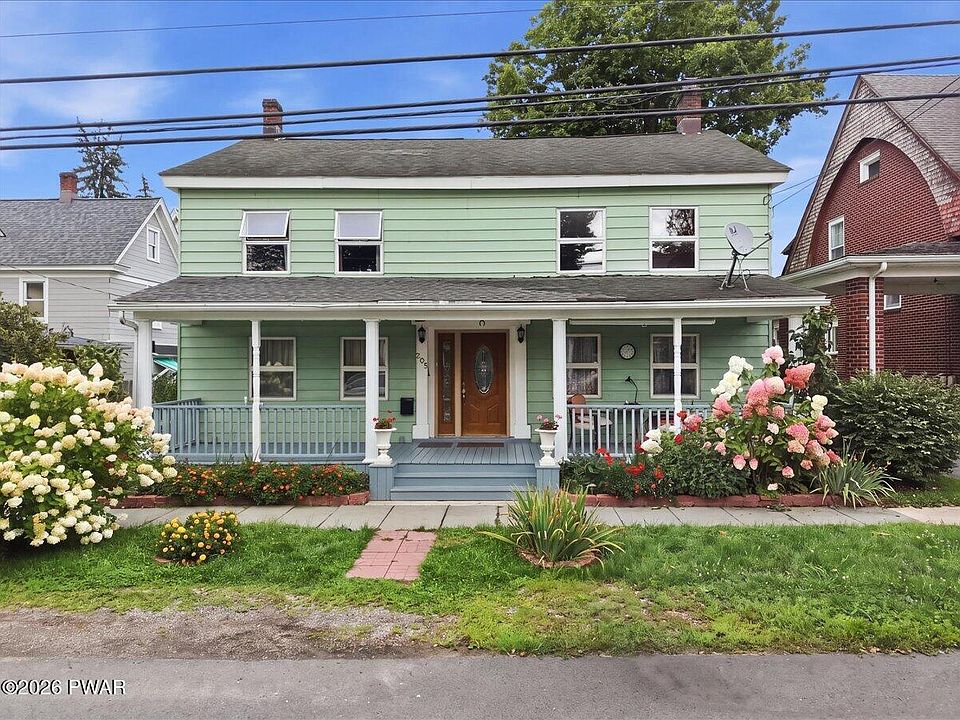 1st image of 205 Maple Ave