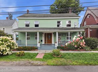 205 Maple Ave, Hawley, PA 18428