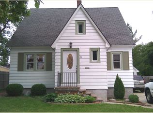 31 E Gardner St, Sparta, MI 49345