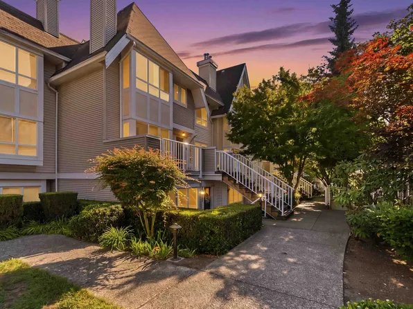 6577 Southoaks Cres #13, Burnaby, BC V5E 4J9