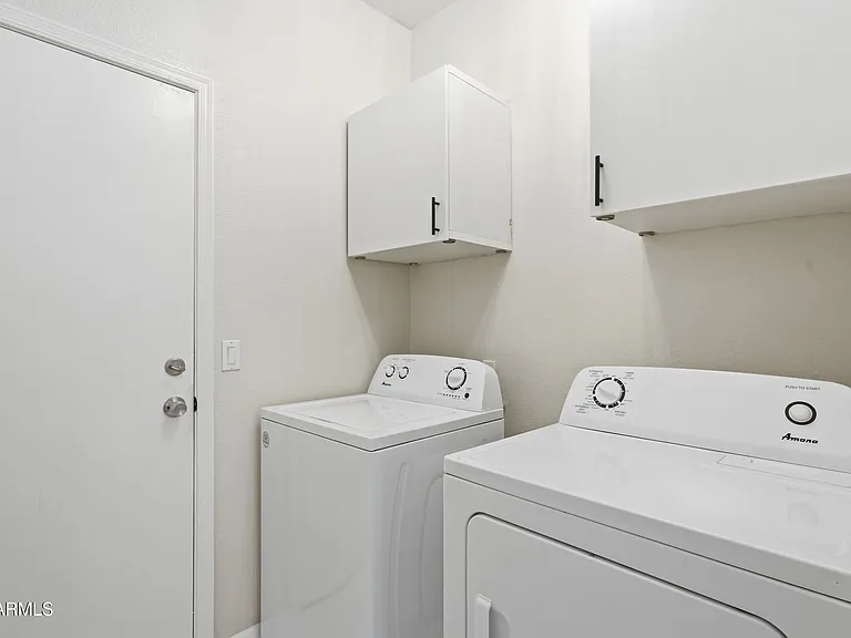 1724 W Deer Creek Rd — Photo 24