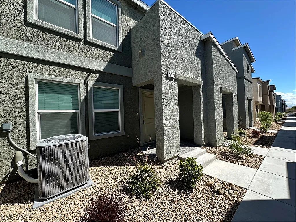 Building Photo - 5013 Apple Mesa Ave