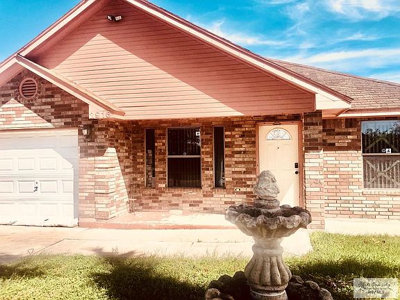 2nd image of 2916 Rosewood Cir