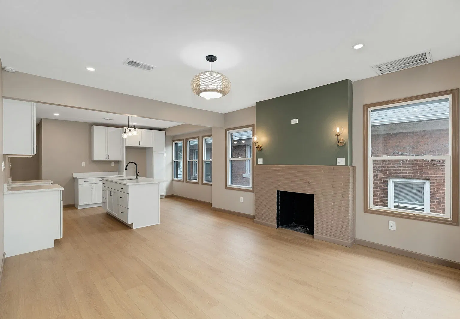 8776 Dexter Avenue, Unit 8778 (Upper) — Photo 1
