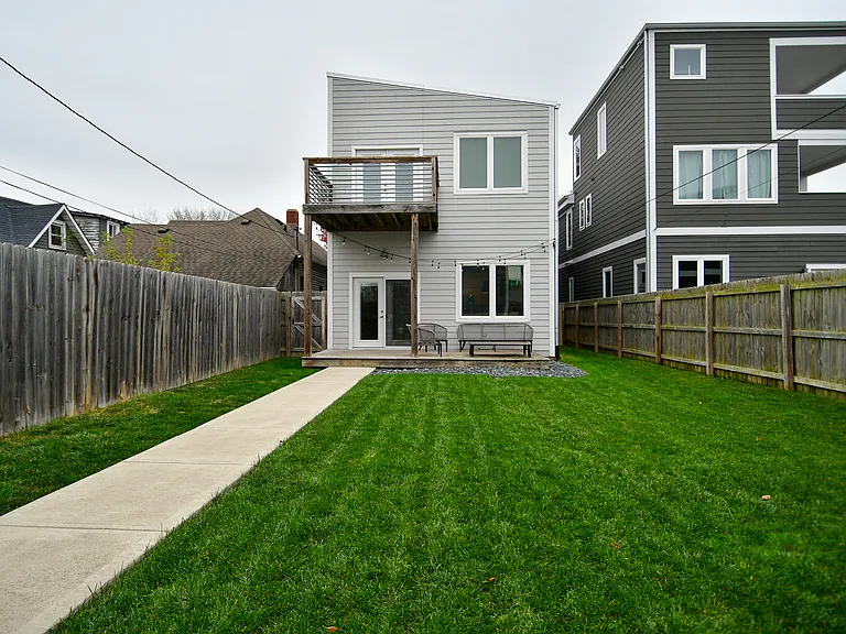 1426 Olive St — Photo 59