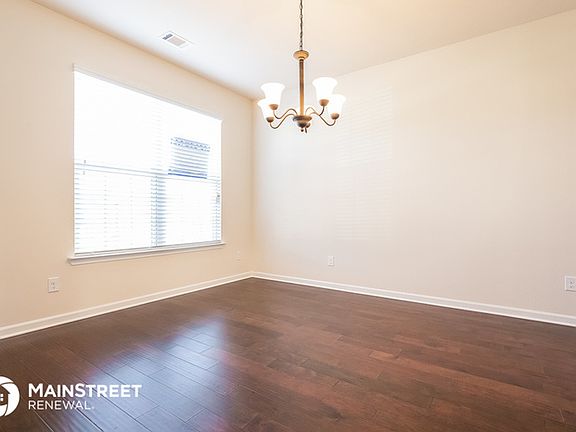 4th image of 451 Bryce Canyon Way
