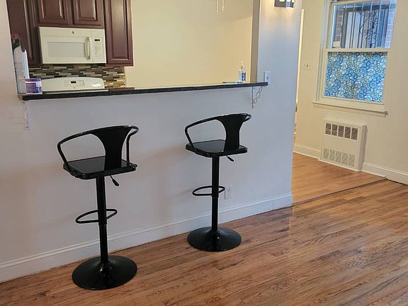 3rd image of 1656 E 93rd St #1