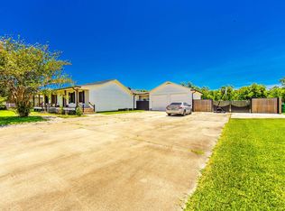 317 Country Village Dr, Raceland, LA 70394