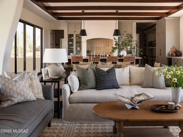 5238 E Mission Hill Dr, Tucson, AZ 85718