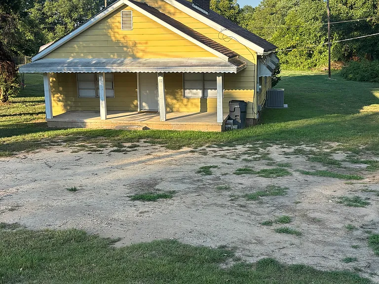 S Old Laurens Rd — Photo 6