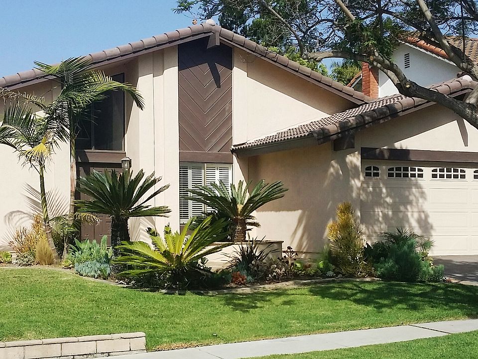 1st image of 645 Lausinda Ave