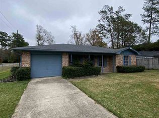 190 Mill St, Vidor, TX 77662