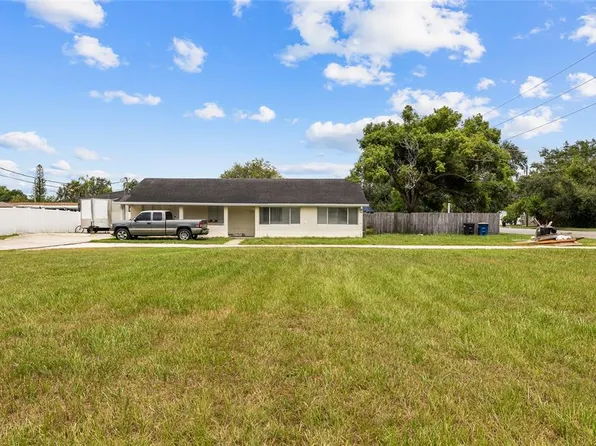 2196 Bell Cheer Dr, Clearwater, FL 33764