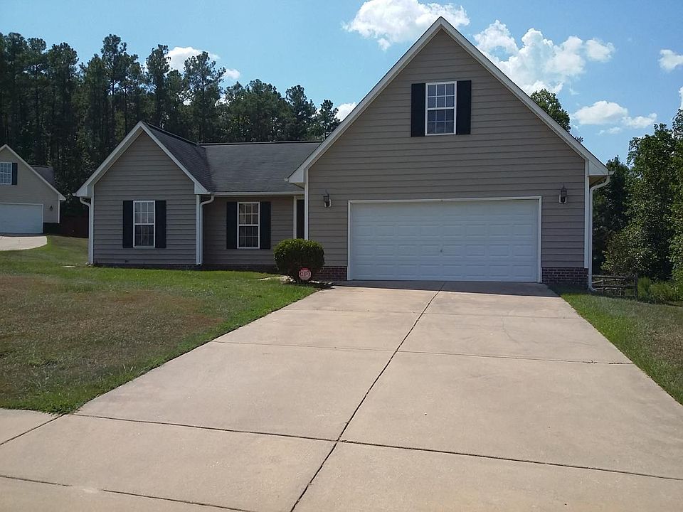 1st image of 220 Canyon Dr