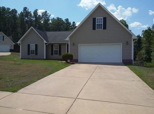 220 Canyon Dr, Raeford, NC 28376