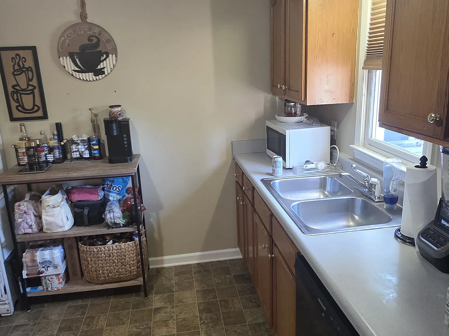 3 bed, 1050 sqft, $1,100 — Photo 4