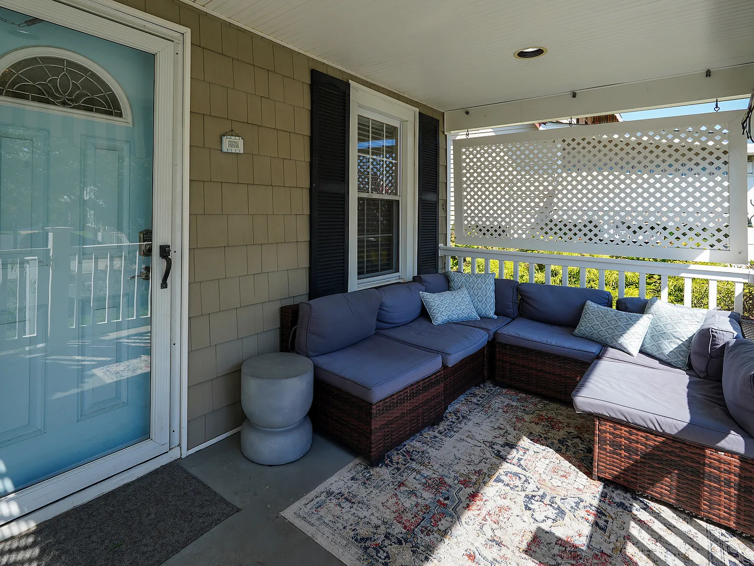 3 bed, 1.5 bath, $2,650 — Photo 3