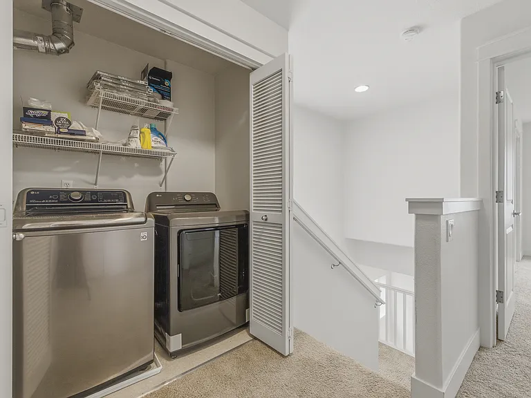 10565 NE Avery Way — Photo 18