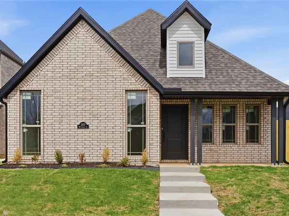 3102 SW Lovely Ln, Bentonville, AR 72713