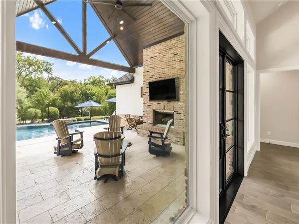 1411 Royal Adelade Dr, College Station, TX 77845