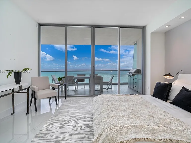 18501 Collins Ave #2003 — Photo 31