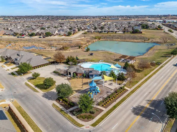 6316 Bristolwood Dr, Fort Worth, TX 76123