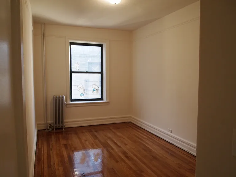 599 W 190th St #45 — Photo 3