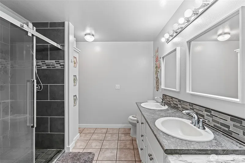 Thumbnail 19