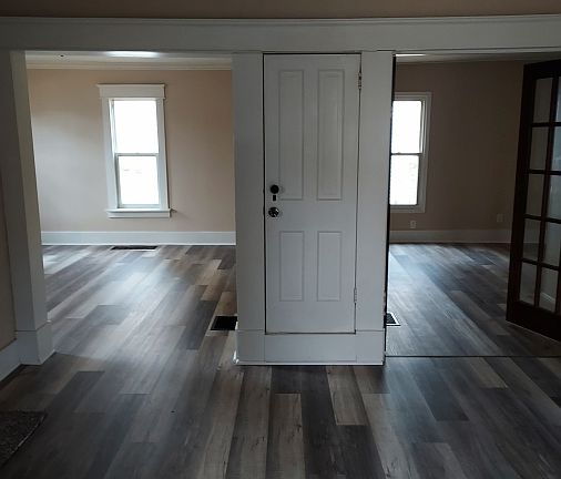 4th image of 1814 Hutchins Ave
