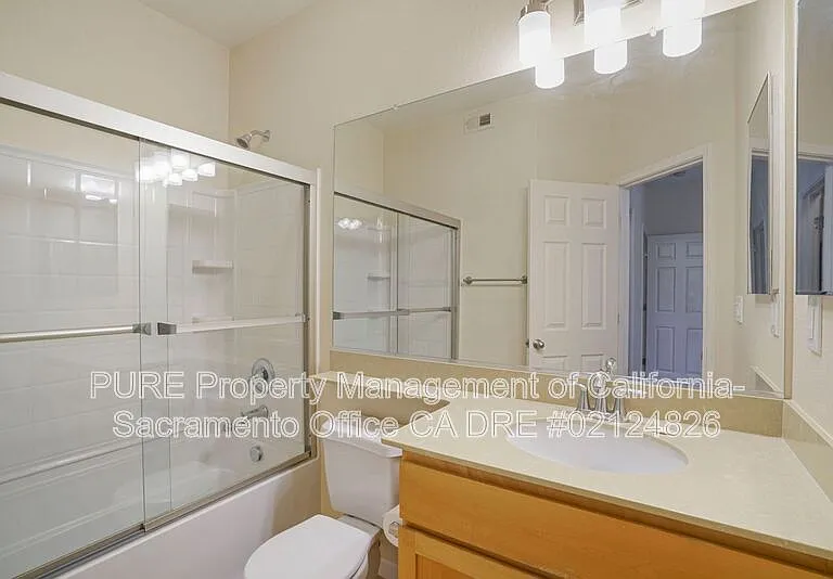 11091 International Dr — Photo 27