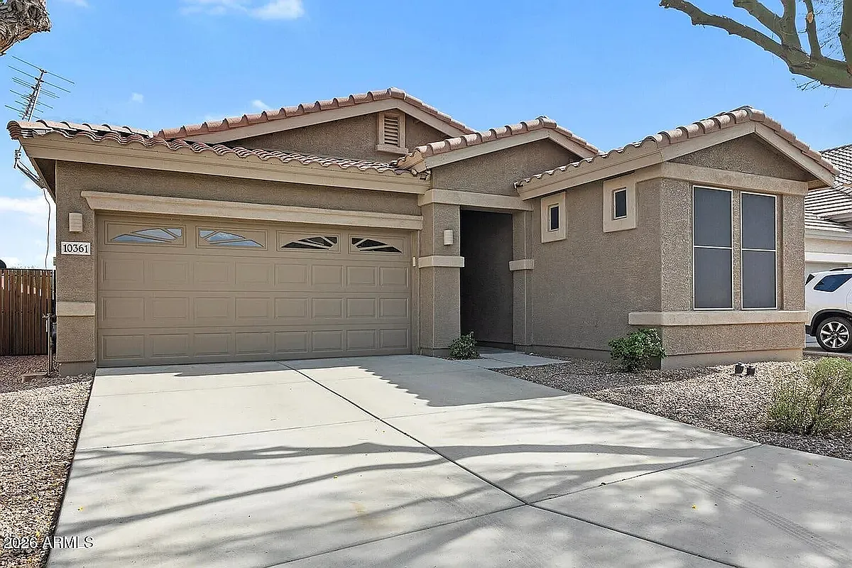 4 bed, 1790 sqft, $2,275 — Photo 2