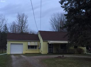 9362 N Saginaw Rd, Mount Morris, MI 48458