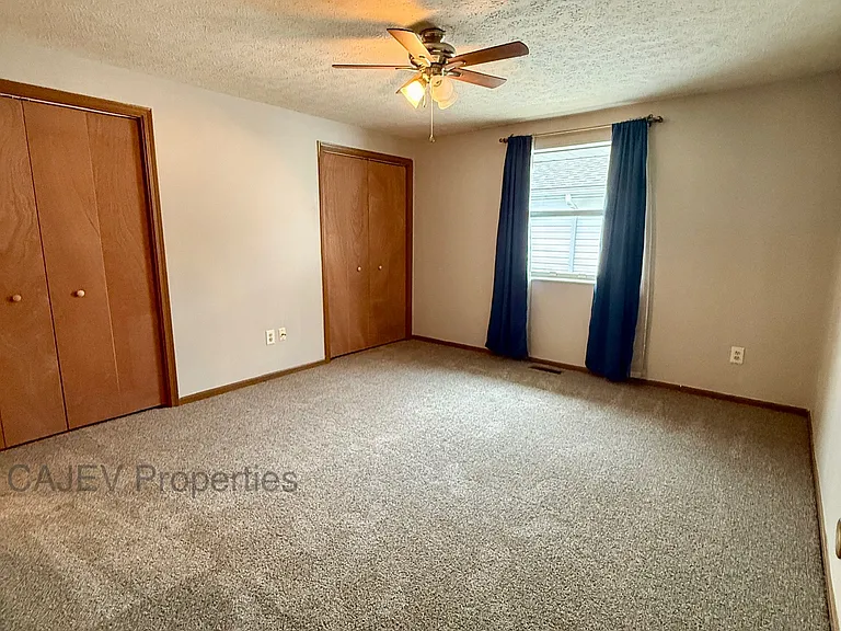 4430 Ridgewood Rd E — Photo 7