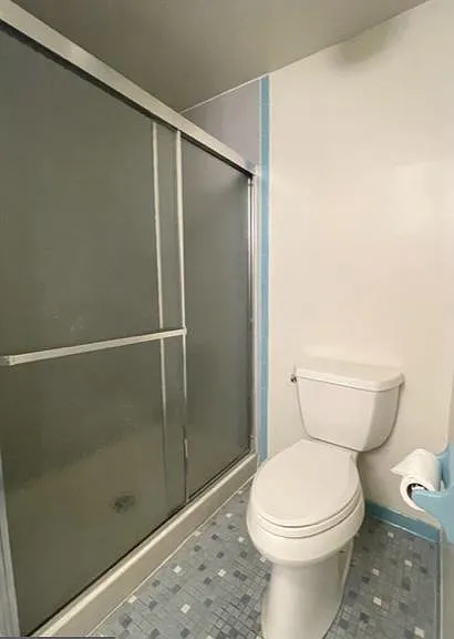 4408 Glenridge St — Photo 24