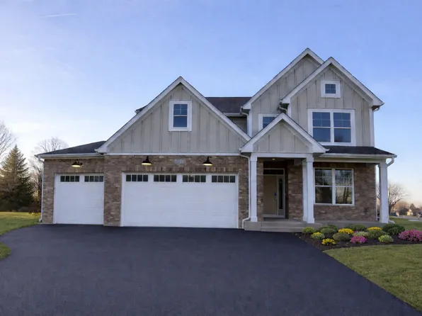 601 Sheffield Cir, Sugar Grove, IL 60554