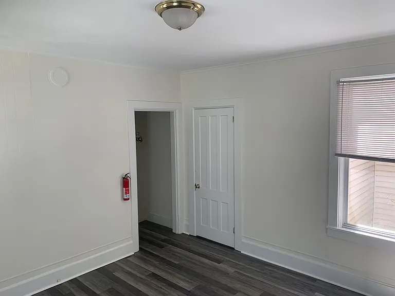 26 S Melcher St #A — Photo 7