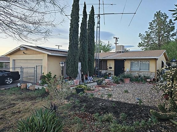2nd image of 1732 De Anza St