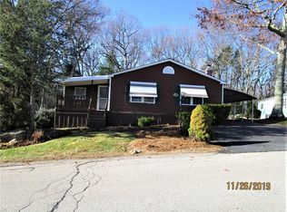 37 Cantaberry Ln, Coventry, RI 02816